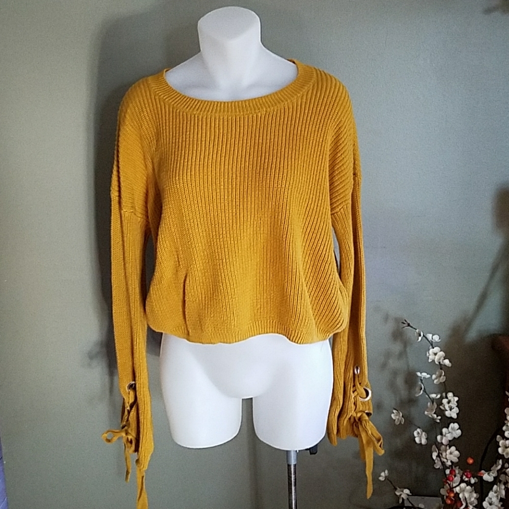 Moon & Madison sweater